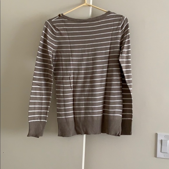 Sweater - Picture 3 of 3